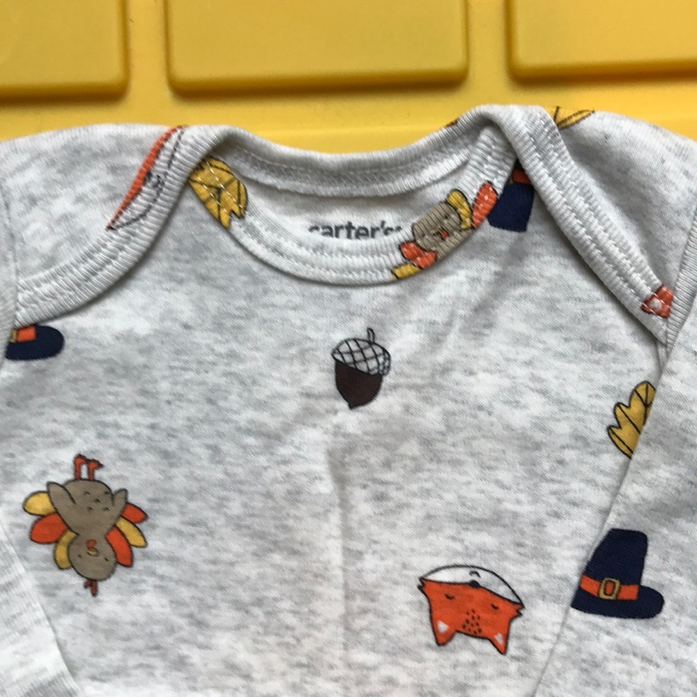 Thanksgiving 3-piece Outfit (Carters) - Picture 3 of 7